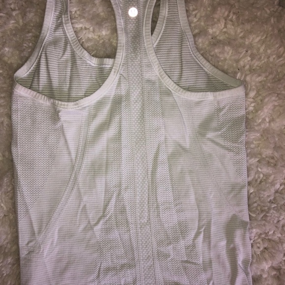 Lulu lemon white tank top - Picture 2 of 2